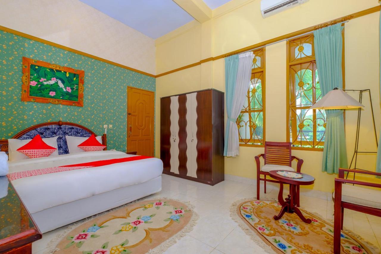 Oyo 3088 Green Valley House Senggigi Exterior foto