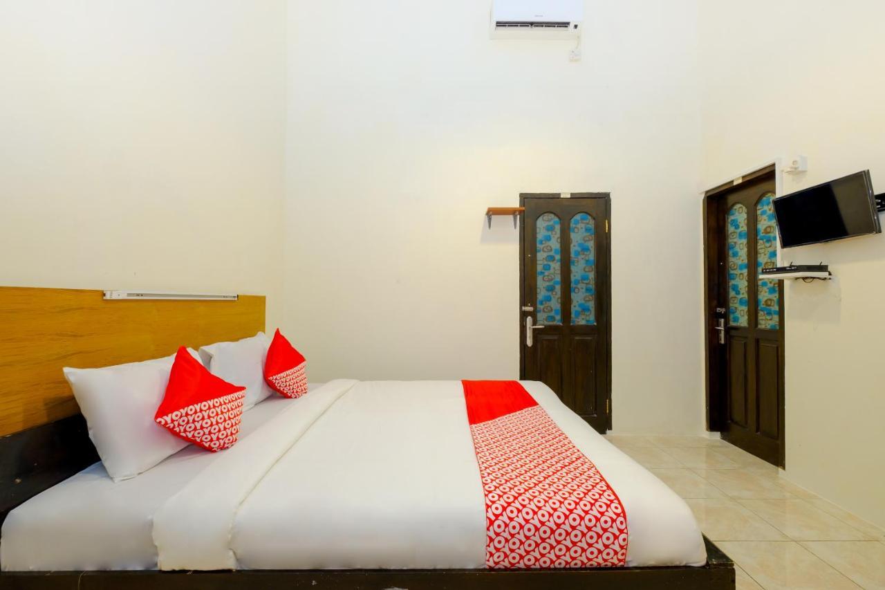 Oyo 3088 Green Valley House Senggigi Exterior foto